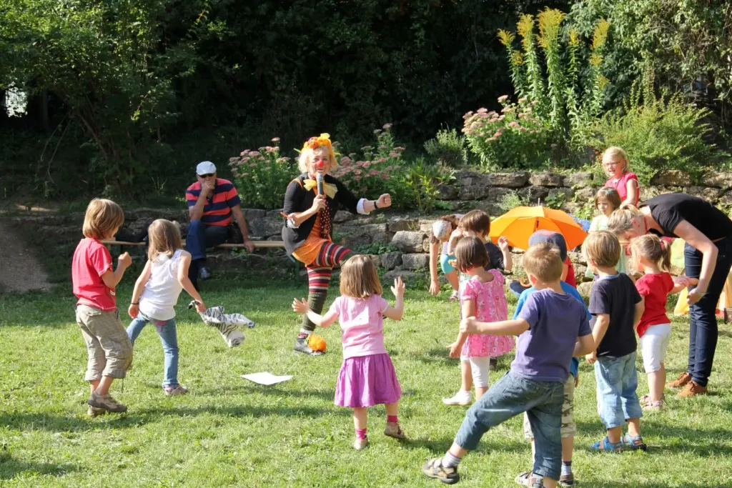 Clownshow zum Sommerfest im Kindergarten Weltentdecker in Jena
