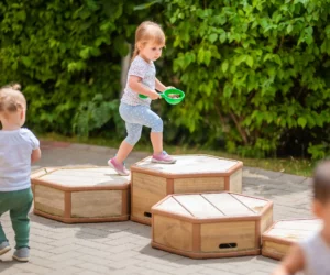 Projekt "Bewegungs-Reich" mit dem Krippenset von Outlast