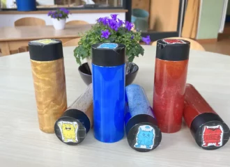 Gefühlsflaschen für die unter dreijährigen der Weltentdecker